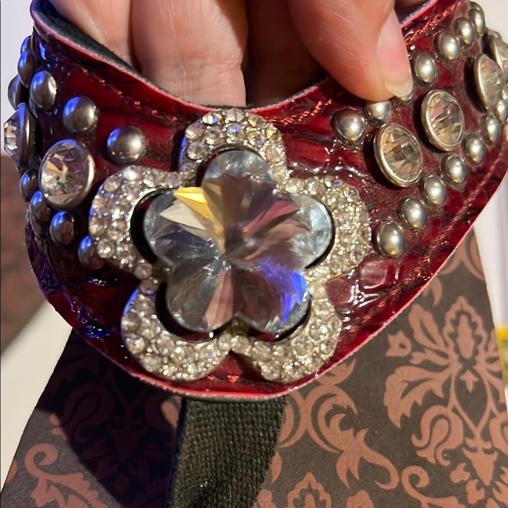 Rustic Cultures studded and embellished Red and Brown flip-flop Sandals 10 - Picture 8 of 12